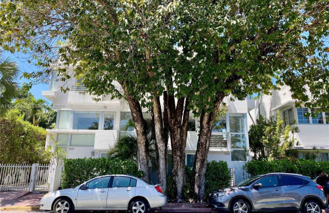 1600 Michigan Ave photos photos