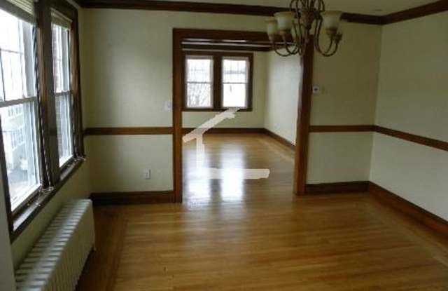 Unique BU Central/East Apt. For YoU 9/1/26 photos photos