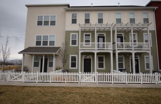7854 S 5440 W - 7854 S 5440 W, West Jordan, UT 84081
