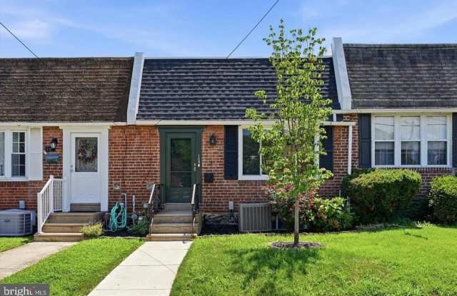 105 FRONEFIELD AVENUE photos photos