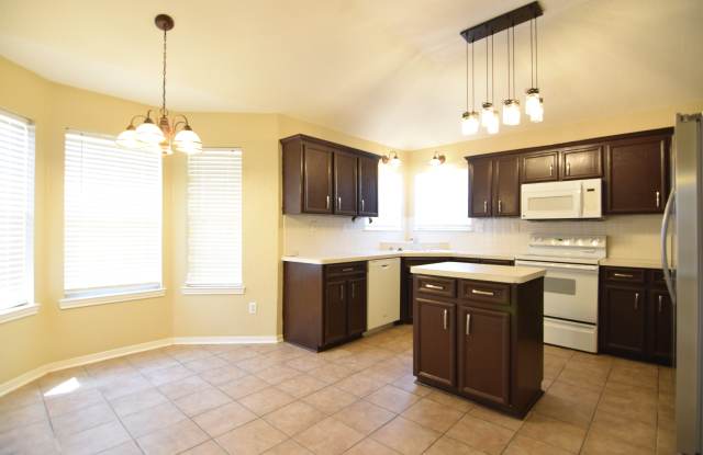 2206 Sandstone Dr Gallery 4
