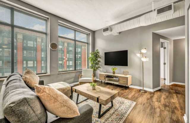 Huron Square & Osburn Apartments Gallery 1