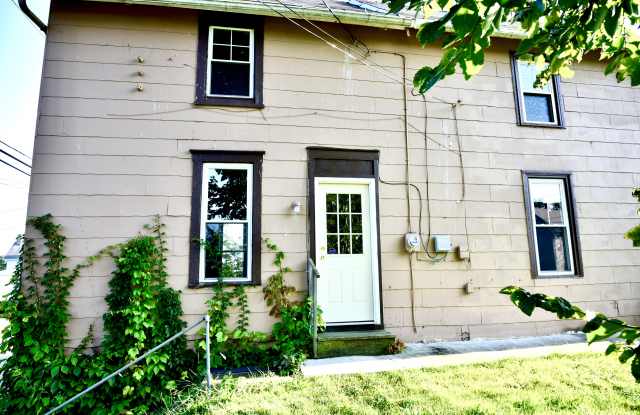 1465 Allen Avenue Southeast Gallery 2