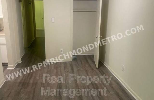 1904 Warren Ave - 1904 Warren Avenue, Hopewell, VA 23860
