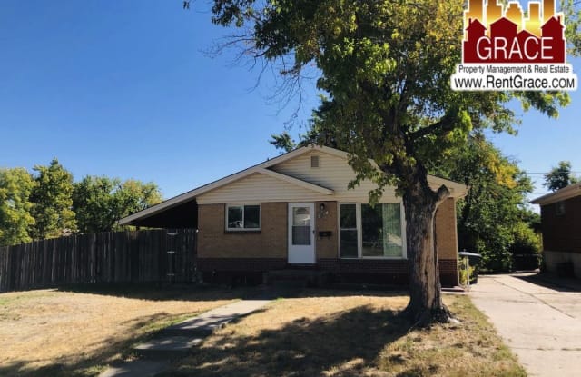 10972 Larson Dr - 10972 Larson Drive, Northglenn, CO 80233