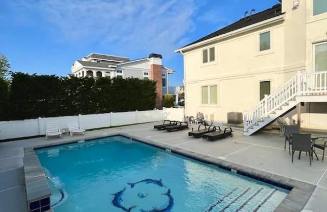4120 Bayberry Road - 4120 Bayberry Road, Avalon, NJ 08202