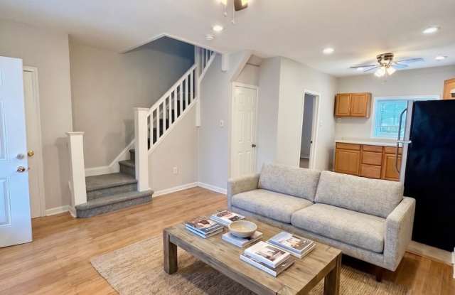 Rare 5-Bedroom Gem in Kingsessing photos photos