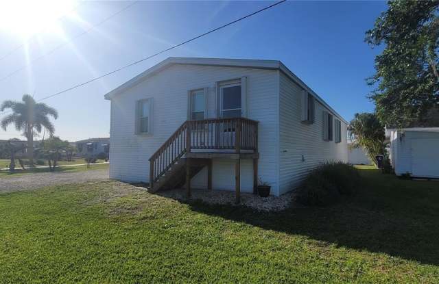 330 3RD STREET DRIVE W photos photos
