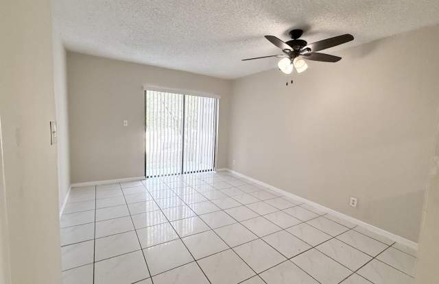 11638 NW 23rd Court Gallery 3