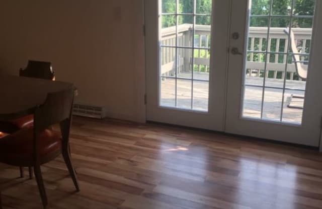 1530 N Main St - 1530 North Main Street, Palmer Town, MA 01069
