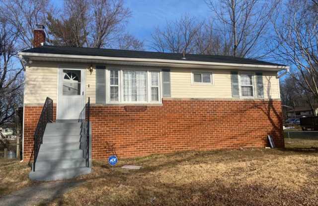8405 Spruill Dr - 8405 Spruill Drive, Glenn Dale, MD 20720