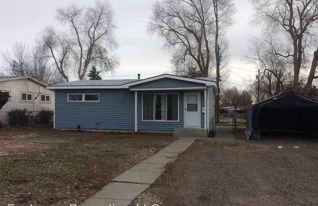 1120 N 10th E - 1120 North 10th East Street, Mountain Home, ID 83647