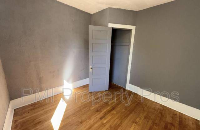 2575 North 34th Street - 2575 North 34th Street, Milwaukee, WI 53210