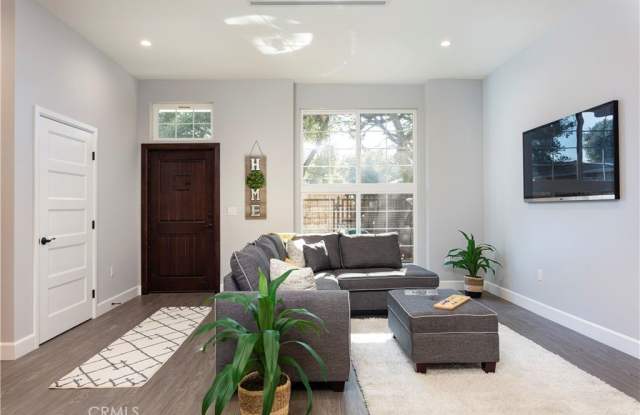 3236 Royal Oaks Drive photos photos
