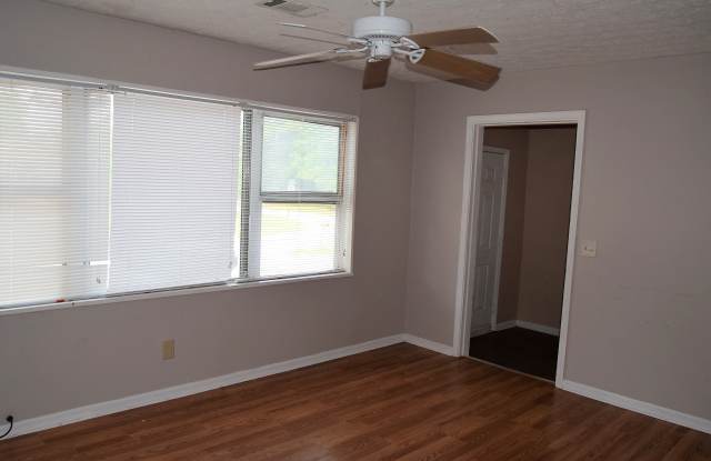 115 Parkway Drive Gallery 3