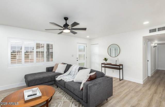 4511 N 31ST Place Gallery 3