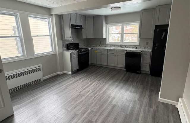 142 Smith st. unit: 1 photos photos