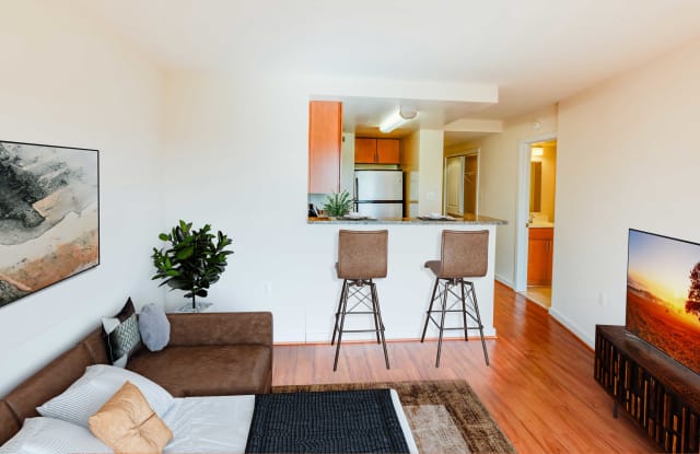 Channel Square Apartments Gallery 2