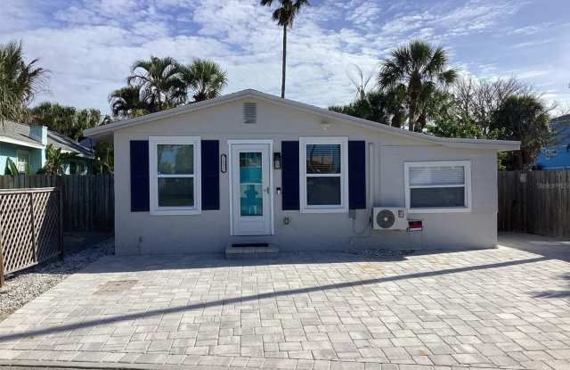 13121 4TH STREET E photos photos