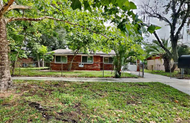 7565 Jana Ln S - 7565 Jana Lane South, Jacksonville, FL 32210