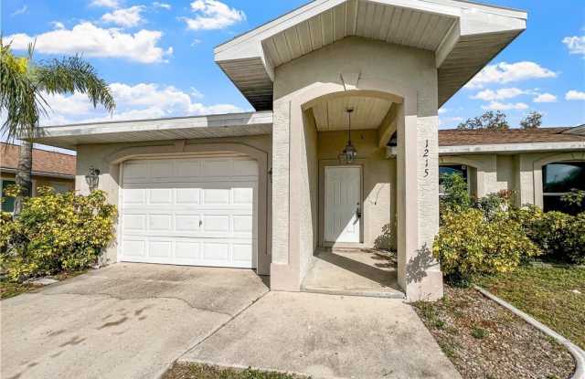 1215 SE 8th Avenue photos photos