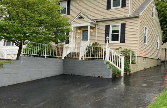 115 Oakway Road - 115 Oakway Road, Timonium, MD 21093