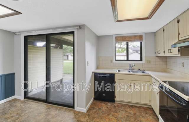 1203 Dean Drive Gallery 2