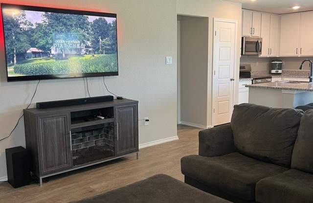8824 Broad Wing Dr Gallery 3
