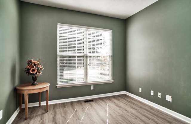 4BDHome with basement in Carmel! Gallery 4