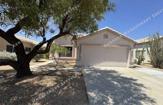 3 BEDROOM WITH NO CARPET/LARGE YARD photos photos