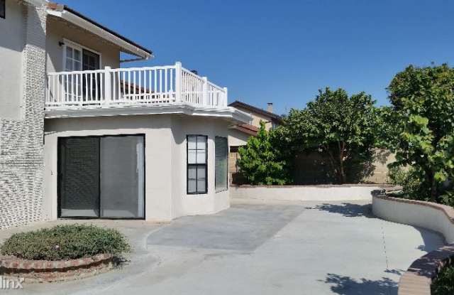 15822 Bristol cir Gallery 2