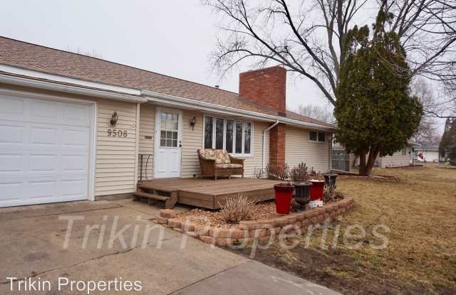 9508 Park Ave S - 9508 Park Avenue South, Bloomington, MN 55420