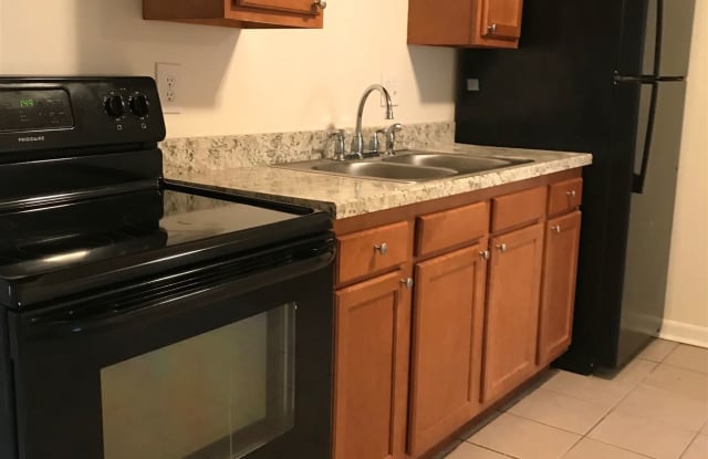 Sycaway Hill Apartments - 48 South Lake Avenue, Troy, NY 12180