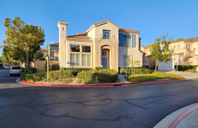 Gorgeous 4 br./3 bath home, close to highly rated schools and shopping stores and restaurants photos photos