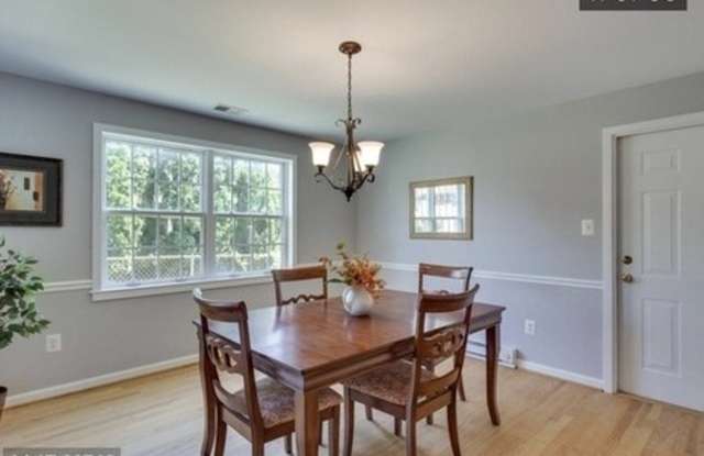 6302 Yosemite Drive Gallery 4