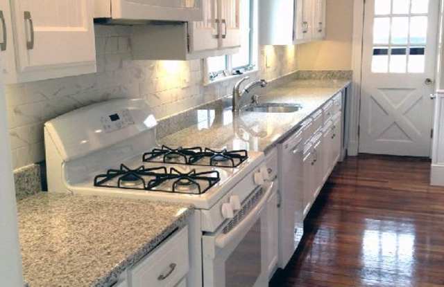 Large renovated 2 bed unit near Tuft's University! photos photos