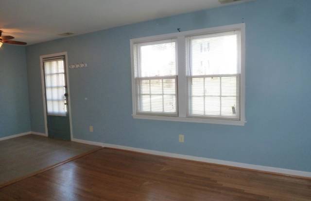 2004 FORT DAVIS STREET SE Gallery 3