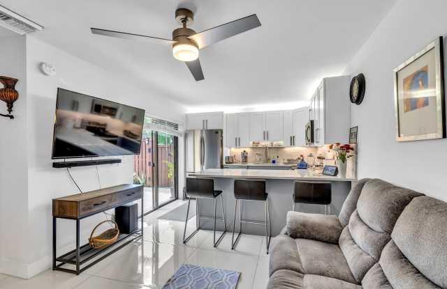 2776 SW 15th Street photos photos