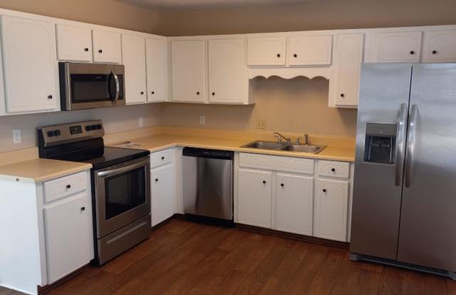 1458 Sheridan Pt Gallery 1