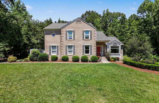 114 BOSCOBEL Road photos photos