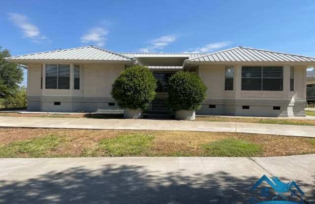 2809 Christoval Rd - 2809 Christoval Road, San Angelo, TX 76903 2809 Christoval Rd - 2809 Christoval Road, San Angelo, TX 76903