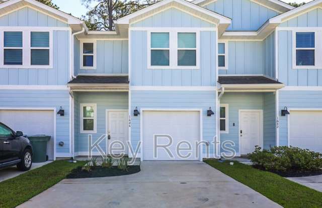 1646 Iroquois Ct. Gallery 1