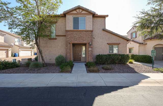 STUNNING & COMPLETELY UPDATED IN GATED COMMUNITY! Gallery 1