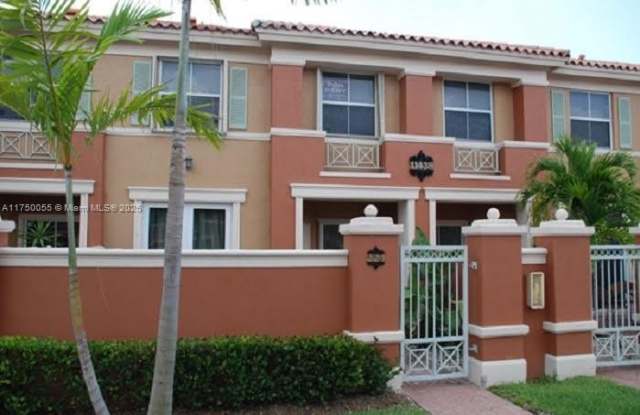 11438 NW 62nd Ter photos photos