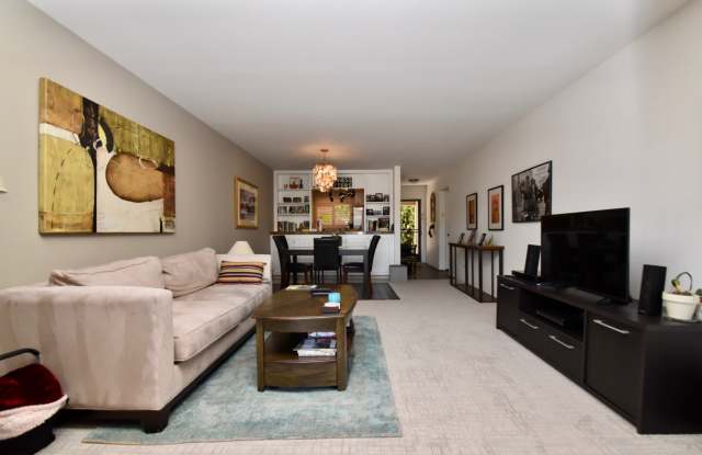 608 Via Casitas Gallery 2