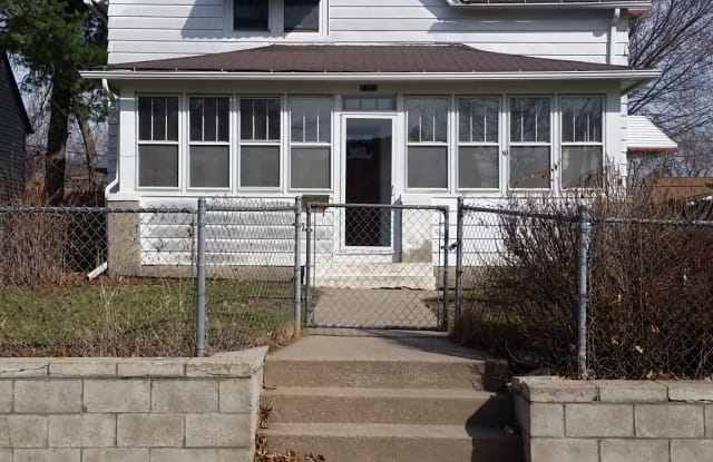 1103 Lawson Ave E - 1103 Lawson Avenue East, St. Paul, MN 55106