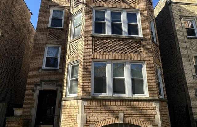 5530 N ARTESIAN Avenue unit: 3 photos photos