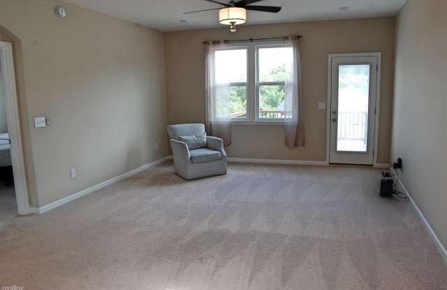 1712 Braeburn Court Gallery 2