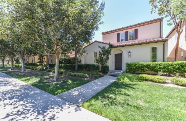 55 Hallmark - 55 Hallmark, Irvine, CA 92620