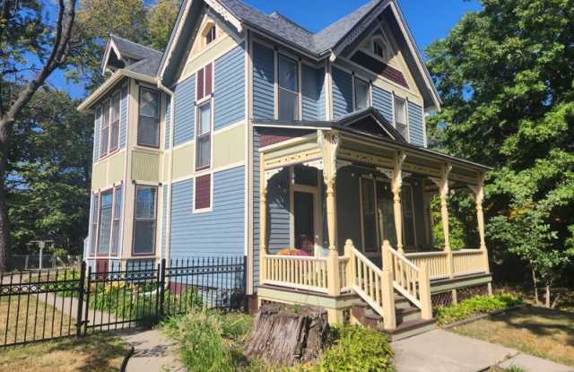 822 16th Street - 822 16th Street, Des Moines, IA 50314